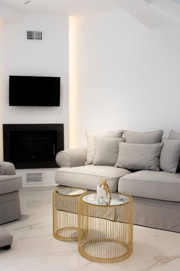 Dk Luxury Suite Néa Péramos Extérieur photo