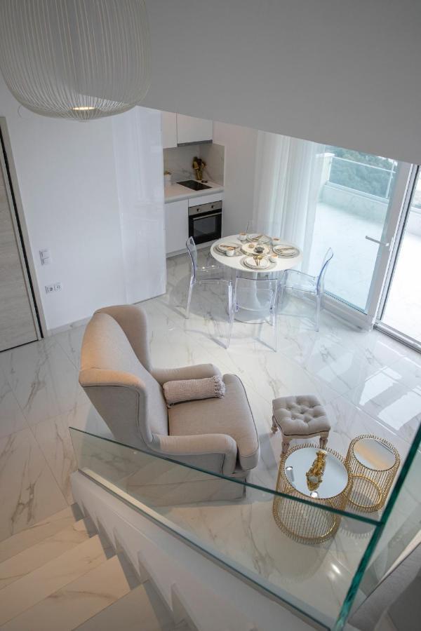 Dk Luxury Suite Néa Péramos Extérieur photo