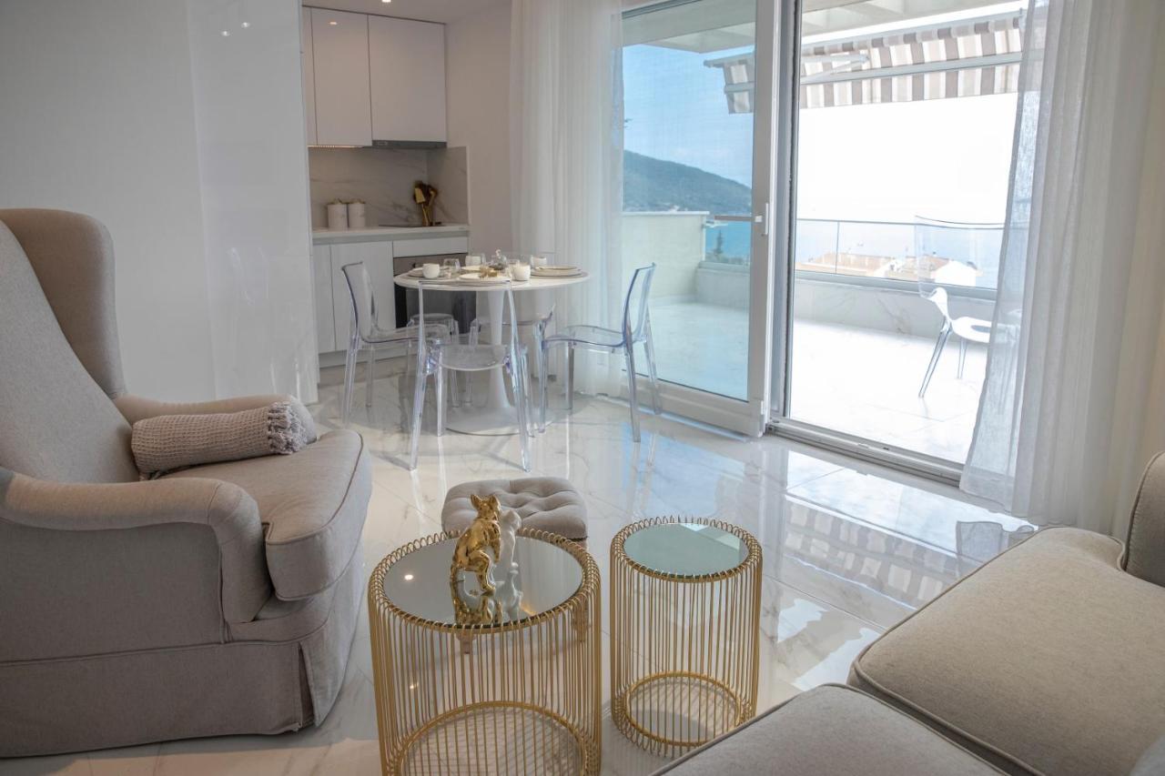 Dk Luxury Suite Néa Péramos Extérieur photo