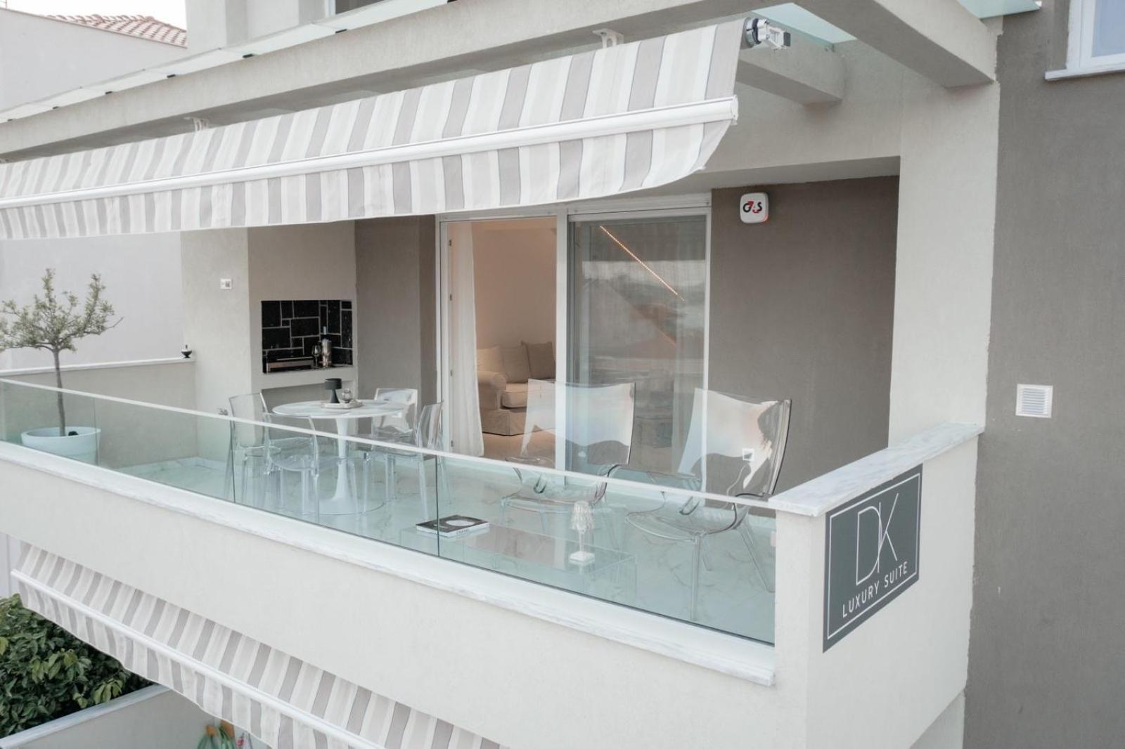 Dk Luxury Suite Néa Péramos Extérieur photo